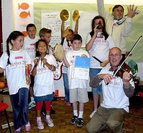Children's Music Workshop 07.7.30 7012b (480x445)